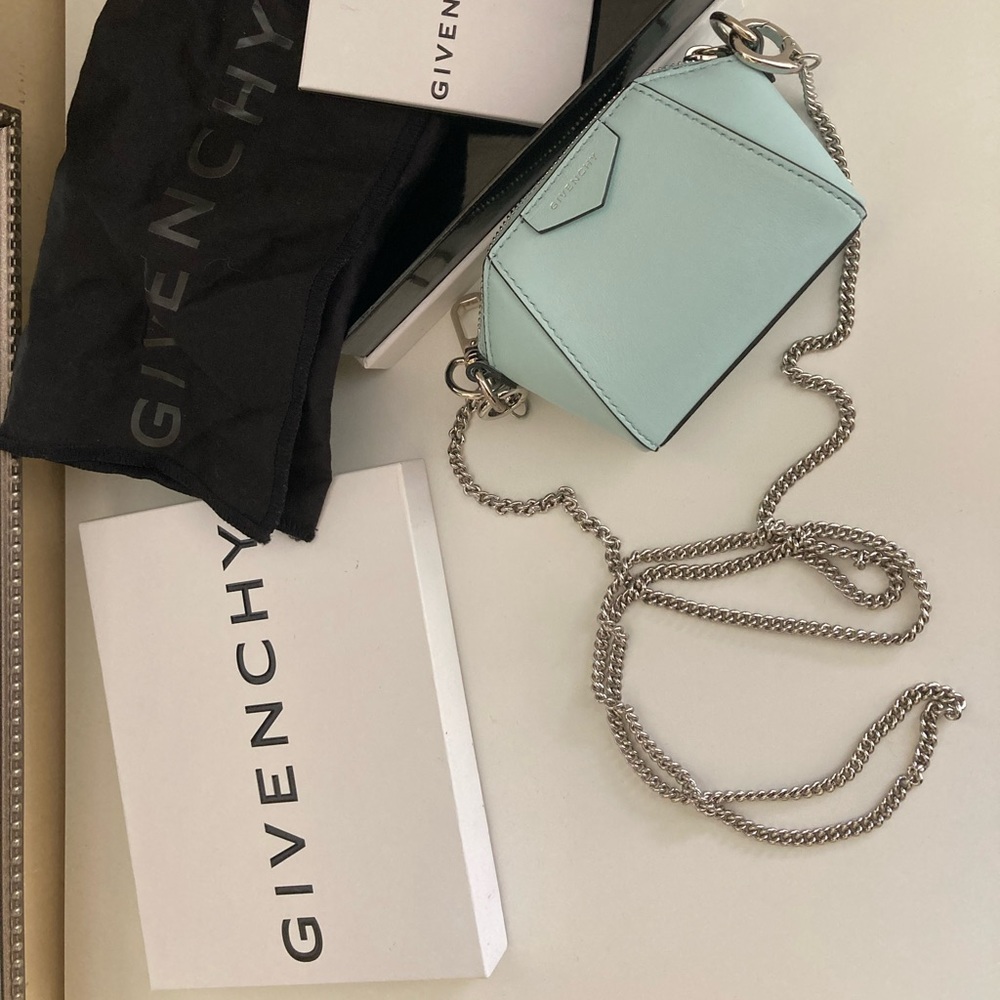 Givenchy 'antigona' Baby Bag
